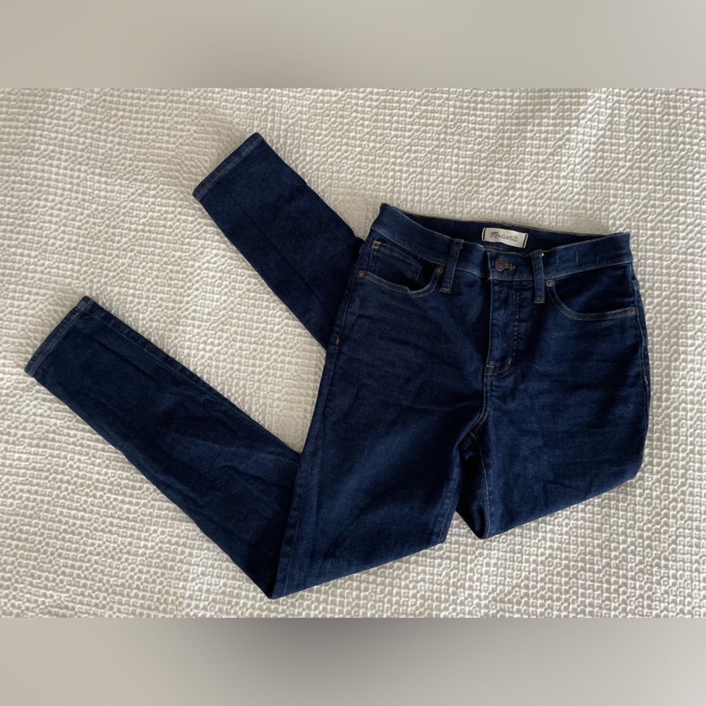 Madewell 9" Mid-Rise Skinny Jeans in Orland Wash: TENCEL™ Denim Edition - Picture 7 of 14